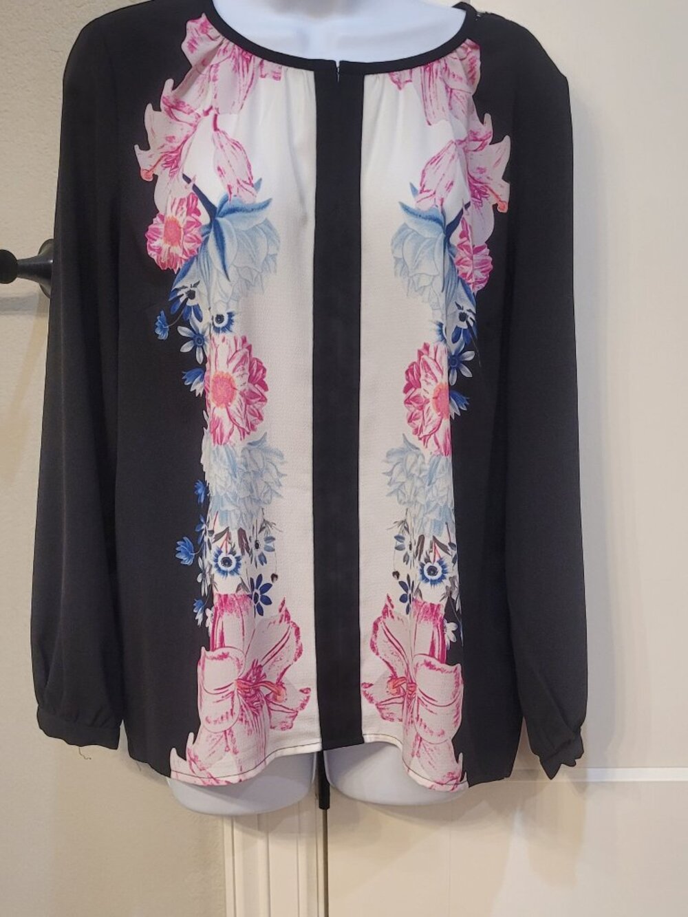 CeCe Black Floral Women's Blouse Size M